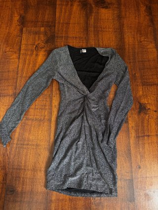 Vestido fiesta plateado y negro