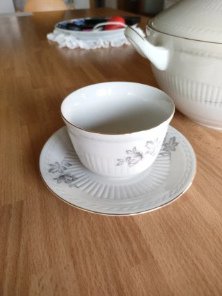 Zuppiera e ciotolina vintage bordi in oro zecchino