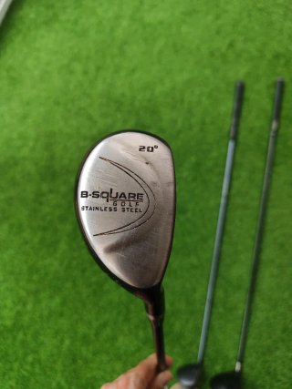 Juego de palos de golf Callaway y TaylorMade