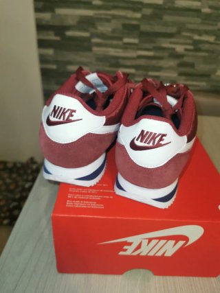 Zapatillas Nike Cortez Rojas y Blancas