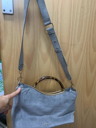 Bolso Parfois gris con asa tortuga
