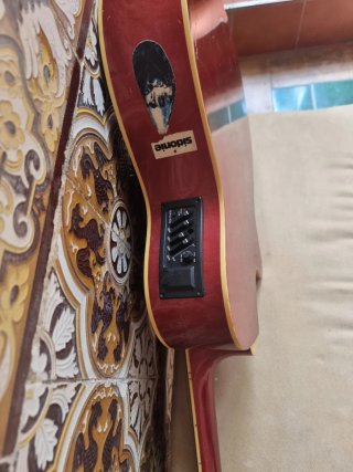 Guitarra Acústica Adonis años 90