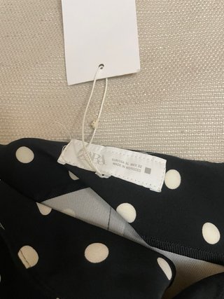 Pantalón flare lunares Zara