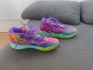 Zapatillas de baloncesto coloridas
