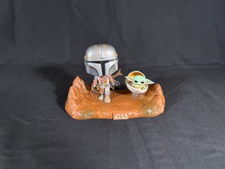 Funko Pop Mandalorian con Grogu #390 Star Wars