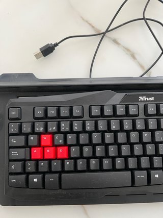 Teclado Gaming Trust Ziva USB con Reposamuñecas