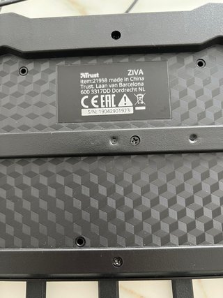 Teclado Gaming Trust Ziva USB con Reposamuñecas