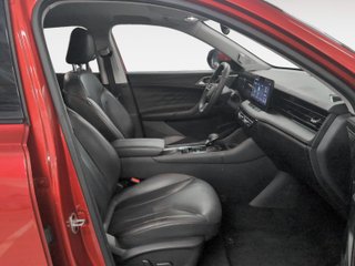 MG HS 1.5T Luxury DCT 125 kW (170 CV)
