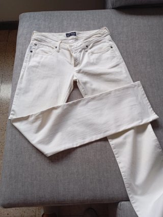 Pantalones Armani Jeans grises y blancos talla 27