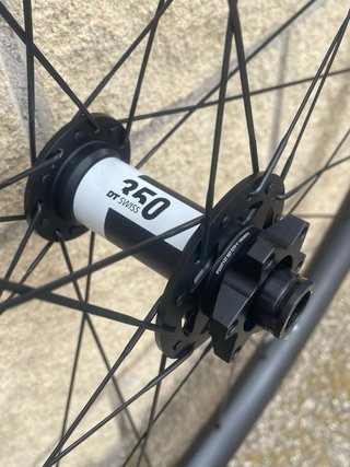 Ruedas de 32 pulgadas Boost. A estrenar