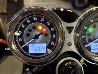 Triumph Bonneville T100