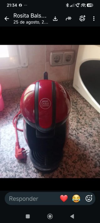 Cafetera Dolce Gusto Piccolo Roja