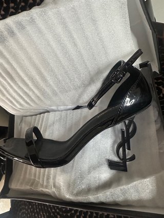 Sandali con tacco Yves Saint Laurent YSL nero