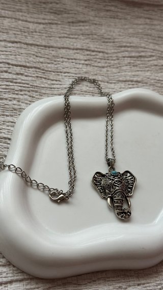 Collana con ciondolo elefante argento