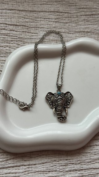Collana con ciondolo elefante argento