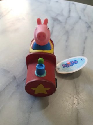 Peppa Pig, 3 juguetes: mini buggy, coche y columpi