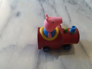 Peppa Pig, 3 juguetes: mini buggy, coche y columpi