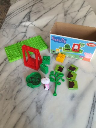 Peppa Pig, 3 juguetes: mini buggy, coche y columpi