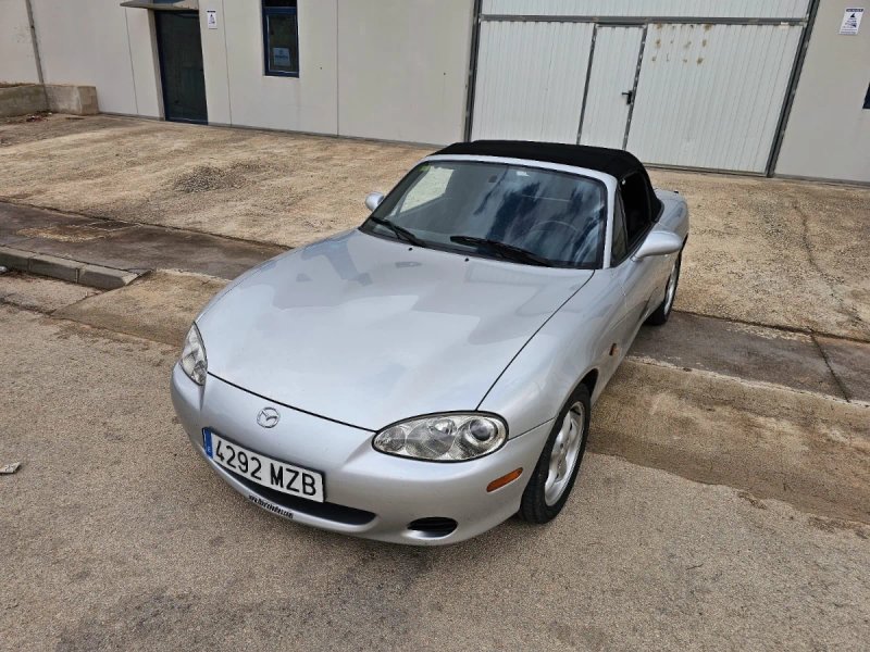 Mazda MX-5 2002 - foto 1