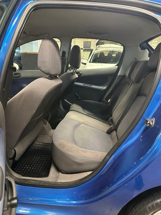 Peugeot 206 / año 2004 / 120 mil km