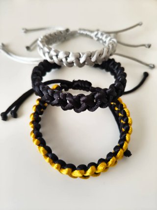 Pulseras  de hilo handmade.