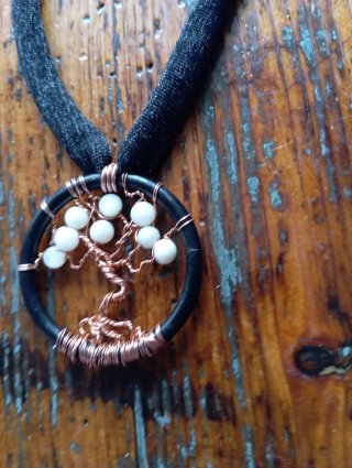 Collana con albero della vita