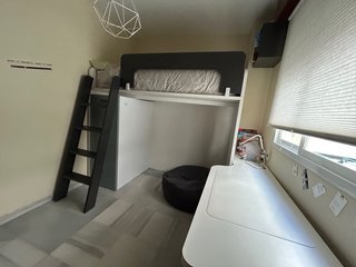 Dormitorio juvenil con escritorio