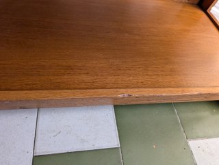 Mesa de madera rústica