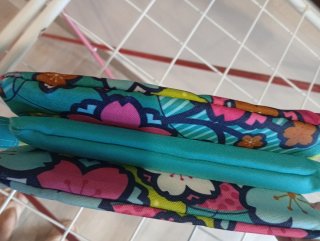 Mochila escolar infantil con estampado floral