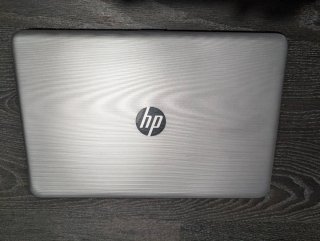HP Notebook i7-7500U 16GB RAM 1TB HDD + Radeon R7