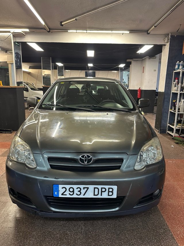 Toyota Corolla 2005 / 270 mil km / 2.0 Diesel