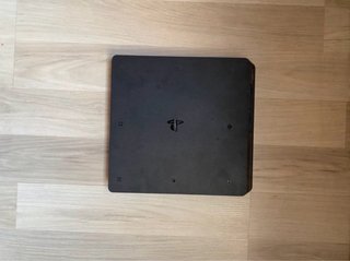 Consola PS4 Slim Negra + Mando y Cables
