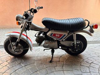 Suzuki RV 90 Monkey bike