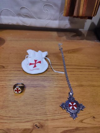 Conjunto Medieval: Cinturón, Anillo y Collar