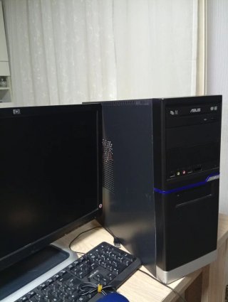Monitor HP LE2201w y Teclado/Ratón