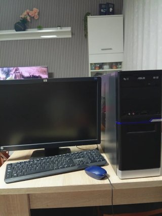 Monitor HP LE2201w y Teclado/Ratón
