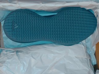 Yeezy Knit Runner Talla 45.3 Piedra Ónix