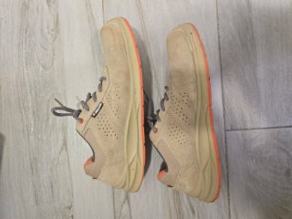 Zapatos de seguridad Bellota Beige