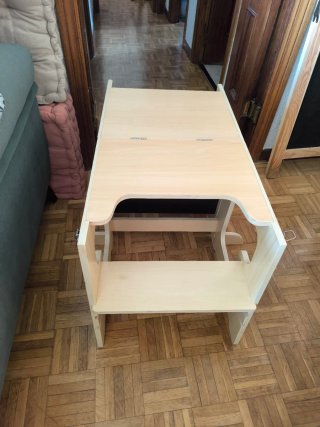 Torre evolutiva de madera con diseño oso