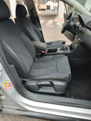 Volkswagen Passat 2010