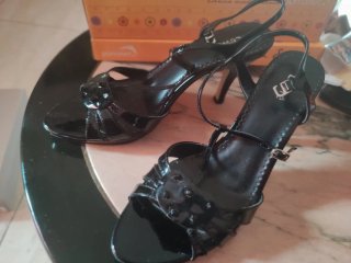 Sandalias de piel negras