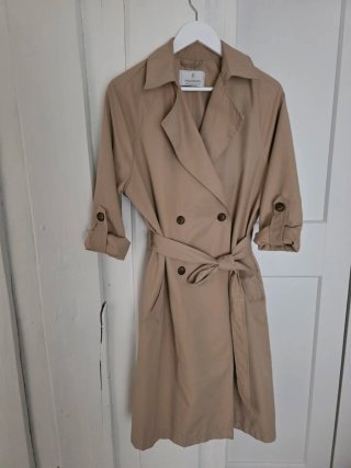 Gabardina / Trench coat Stradivarius