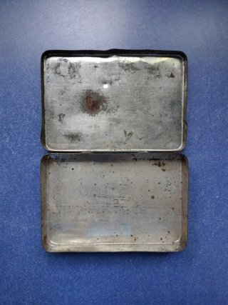 Caja Metálica Farmacéutica Antisemium 1930