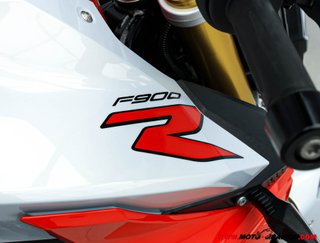 BMW F 900 R