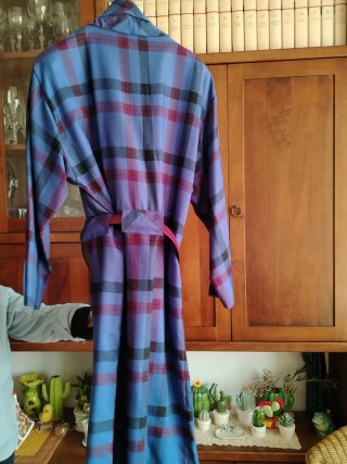 Vestito a quadri blu e viola