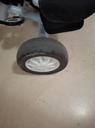 Triciclo evolutivo Chipolino Twister Chicco.