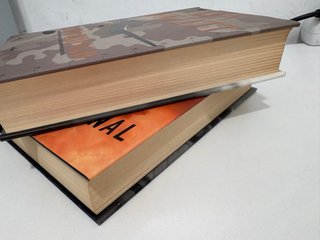 Libros belicos de Ken Follet. 3€ unidad