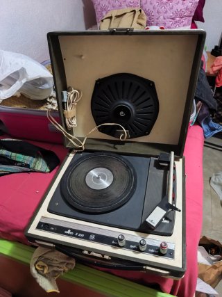 Tocadiscos Cosmo B 3210