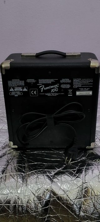 Amplificador Fender Frontman 10G
