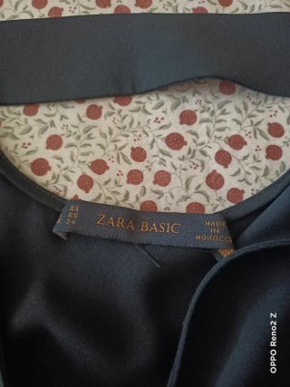 Blusa Zara Manga Larga Cuello Pico